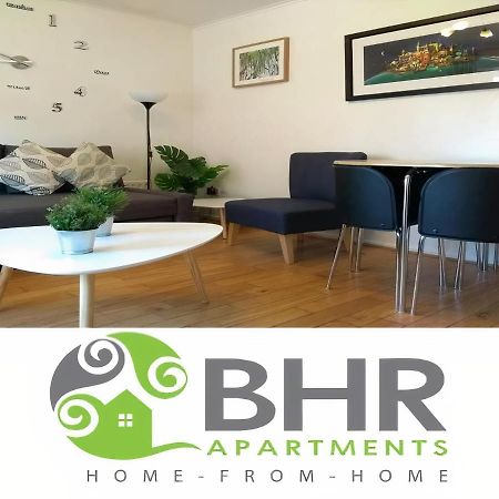 Very Central Location- Free Parking - 2 Bedrooms 벨파스트 외부 사진