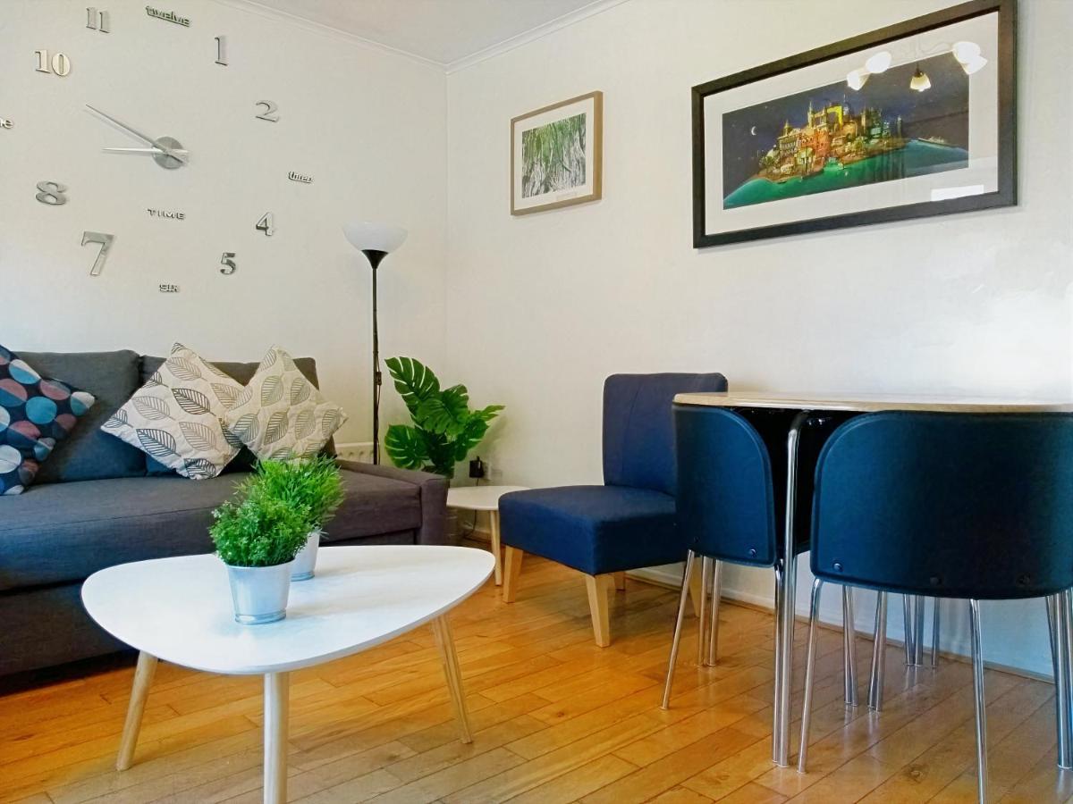 Very Central Location- Free Parking - 2 Bedrooms 벨파스트 외부 사진