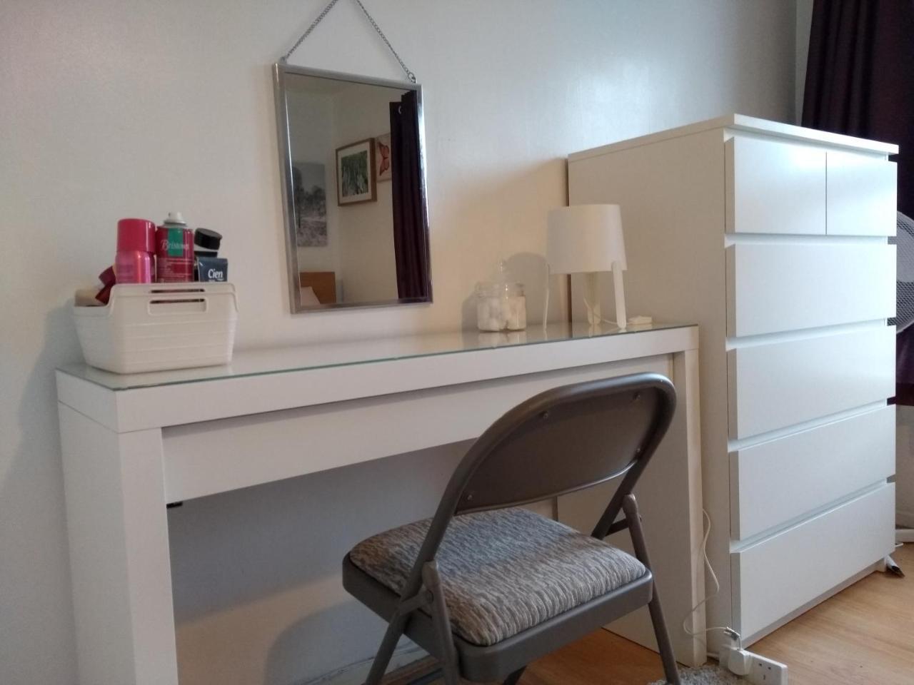 Very Central Location- Free Parking - 2 Bedrooms 벨파스트 외부 사진