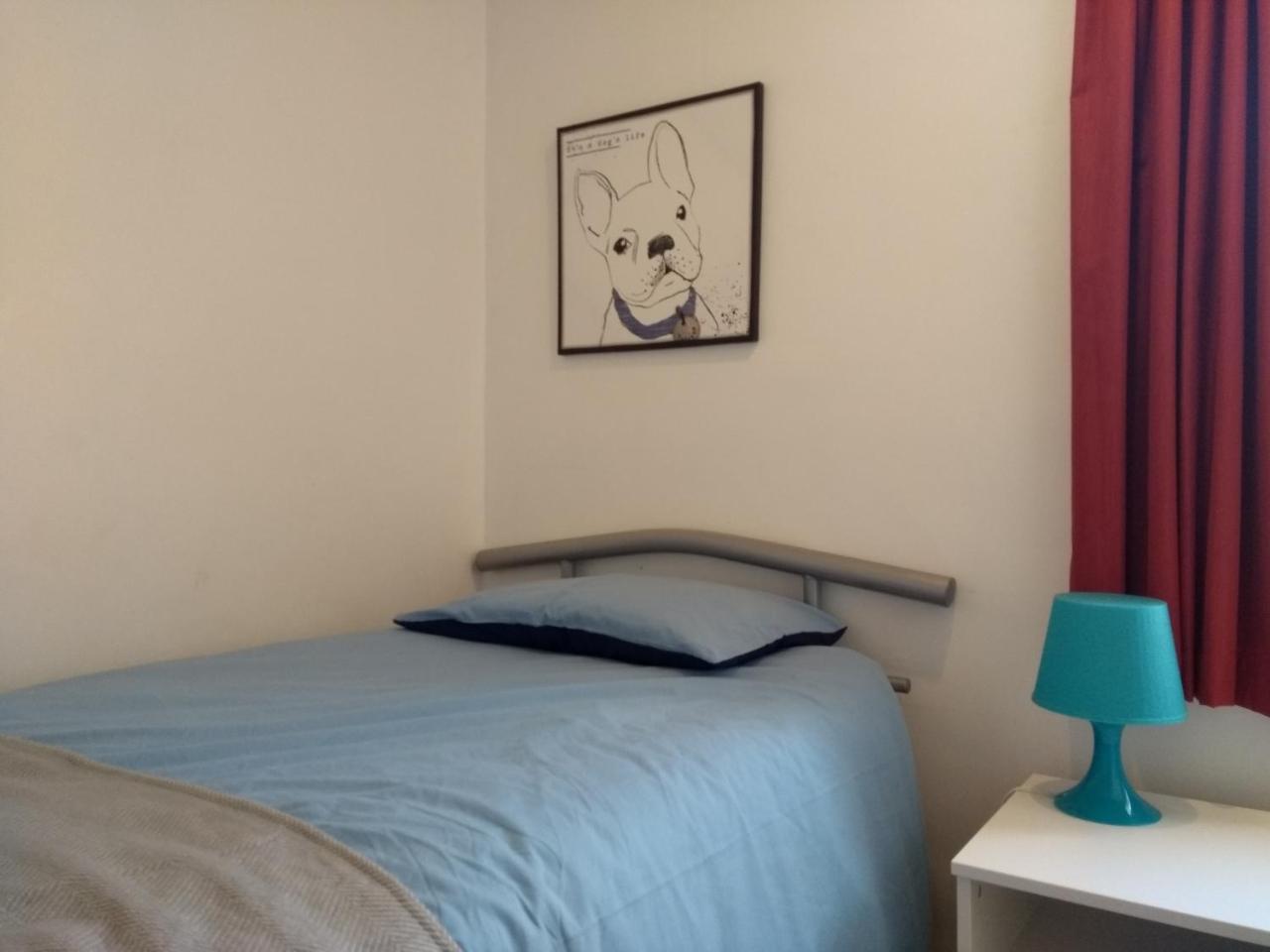Very Central Location- Free Parking - 2 Bedrooms 벨파스트 외부 사진