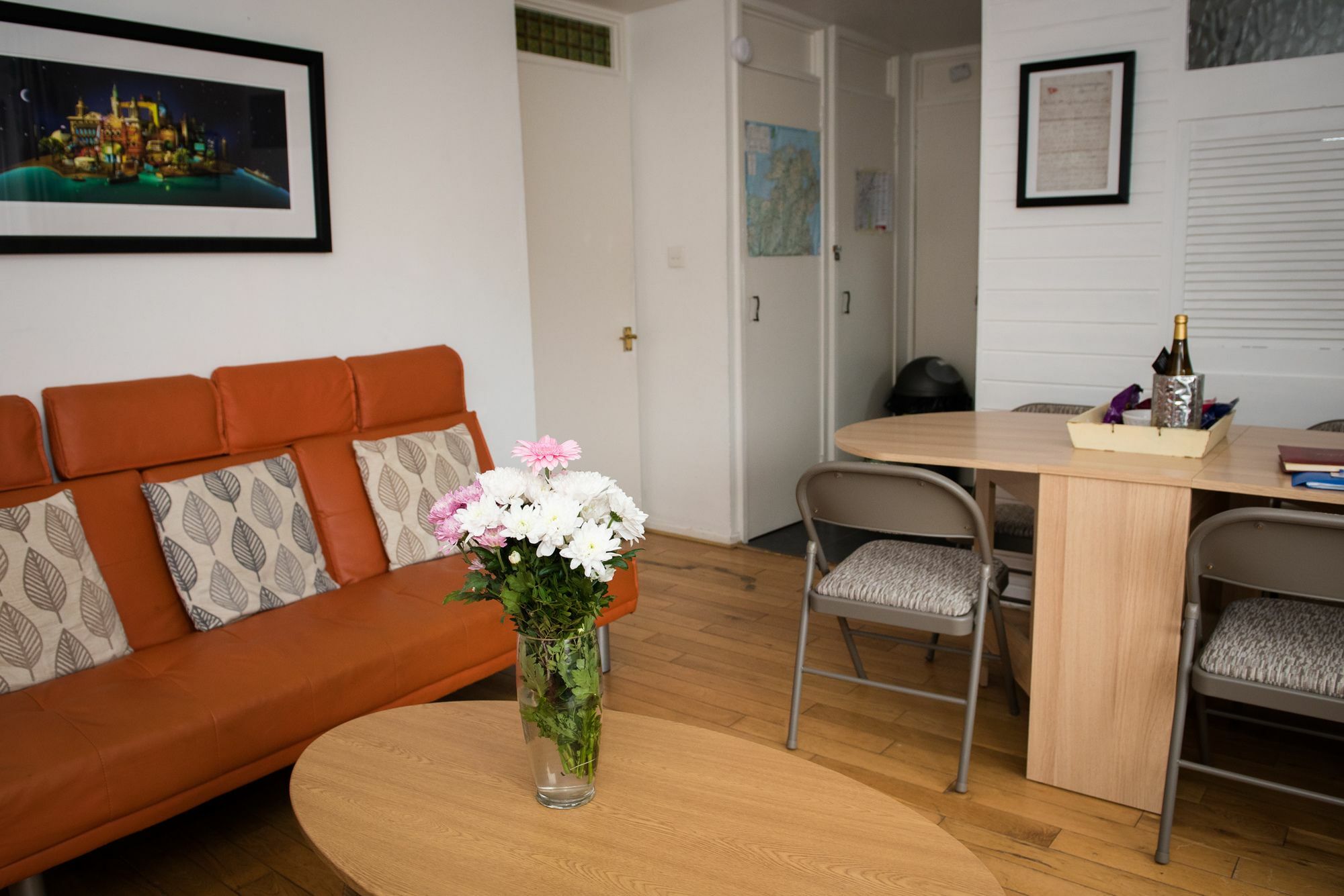 Very Central Location- Free Parking - 2 Bedrooms 벨파스트 외부 사진